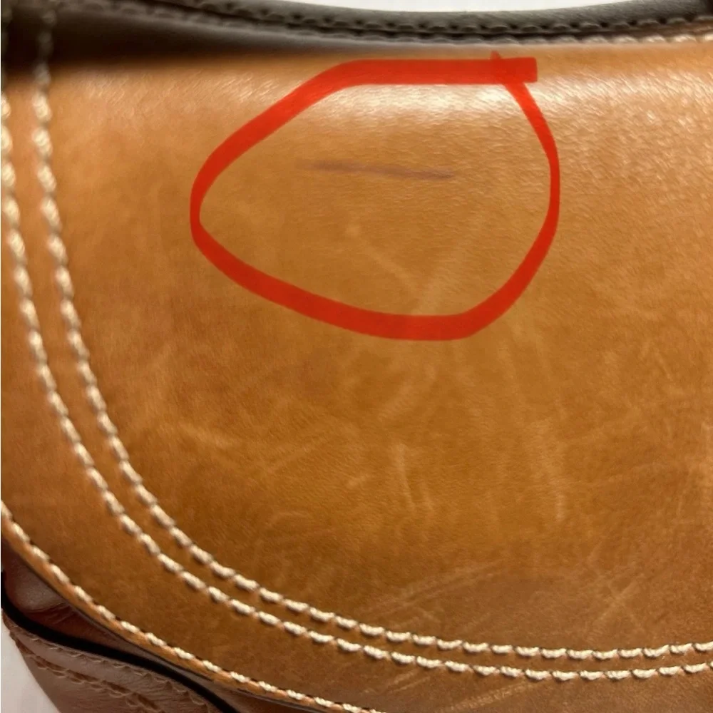 Coach F10909 SMALL Vintage British Tan & Brown Soho Leather Shoulder Bag read - Picture 5 of 16